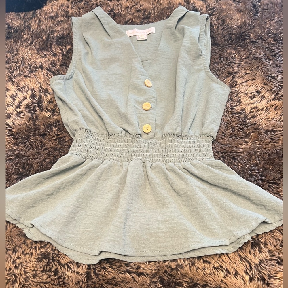 Monteau Los Angeles button front blouse
